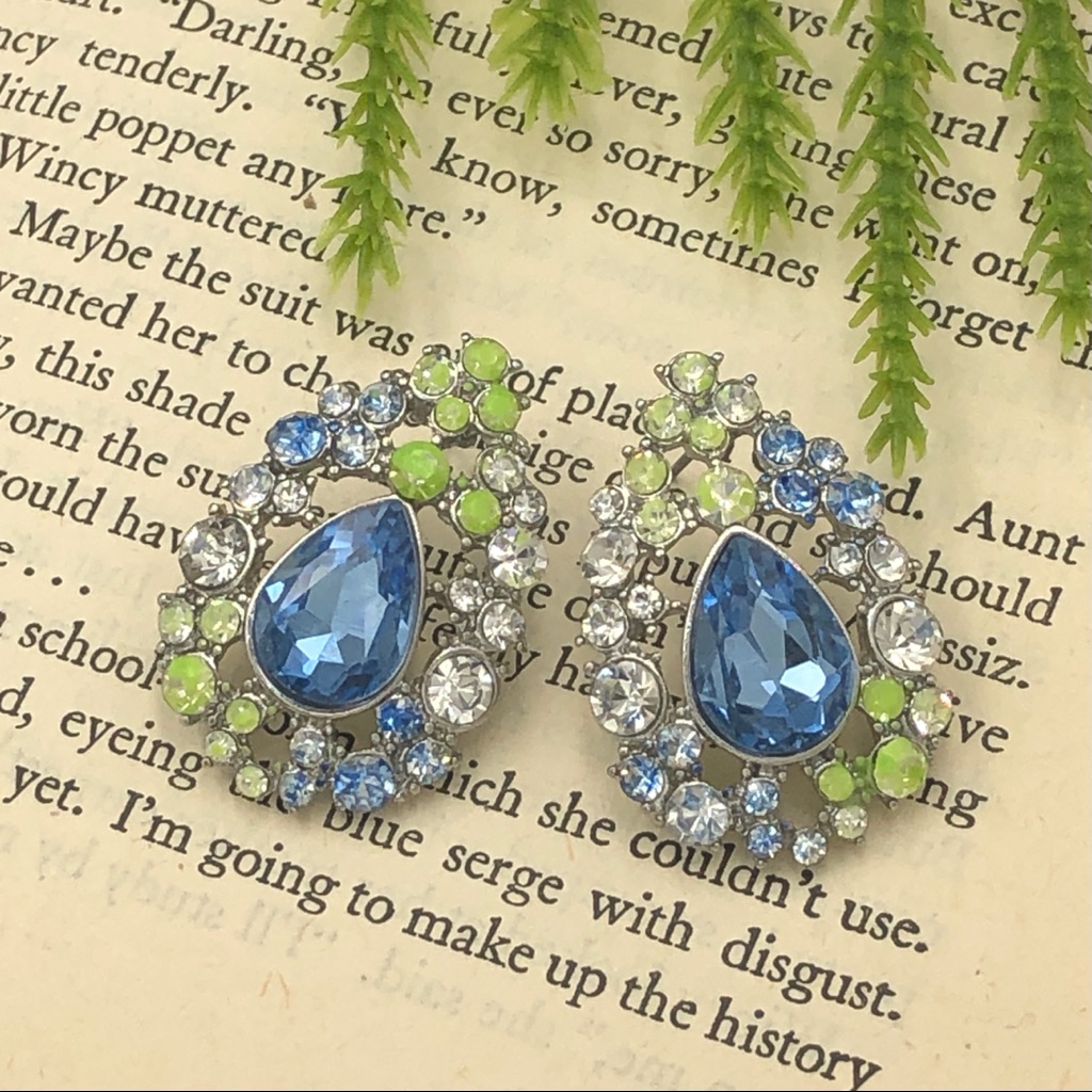 Rhinestone Teardrop Earrings